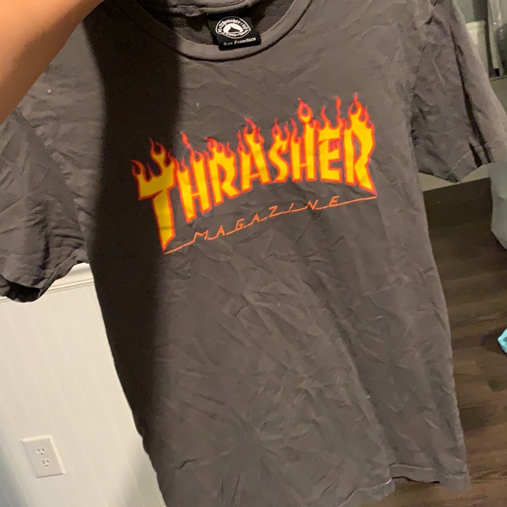 thrasher gray tee